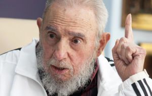 En su misiva Castro dijo que no confía “en la política de EE.UU.” pero tampoco rechaza el proceso de acercamiento