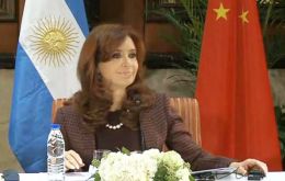 “Vaca Muerta, que es el segundo yacimiento de gas no convencional y cuarto en petróleo 'shale' del mundo, dijo la presidenta argentina en Beijing