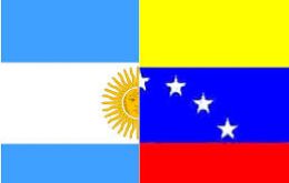 “Argenzuela”, término empleado para marcar las similitudes entre el gobierno bolivariano y la gestión de los Kirchner que siempre ha sido muy estrecha.