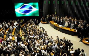 El Senado brasileño aprobó, además, la creación de un “comité externo” con el fin de “comprobar sobre el terreno la situación en Venezuela”.