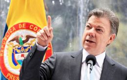 ”Desde Colombia no hay ningún complot para tumbar a ningún país, eso no tiene ni pies ni cabeza”, dijo Santos