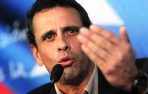 La Unasur también afirmó que es “fundamental” que se celebren las elecciones legislativas previstas para finales de 2015, tras denuncias de Capriles 