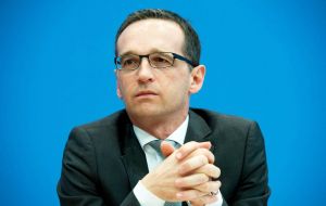 “Todo el mundo tiene derecho a criticar a instituciones como BCE. Pero el puro vandalismo supera todas las fronteras del debate”, dijo el ministro de Justicia Heiko Maas. 