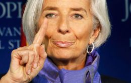 Según Lagarde “la desaceleración de China ha tenido efectos negativos sobre los precios de las materias primas en todo el mundo” afectando las perspectivas