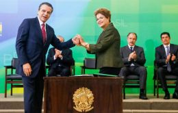 La presidenta juramentó al nuevo ministro de Turismo, Alves, pero no aludió ni siquiera en forma indirecta al escándalo en Petrobras