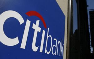 Argentina retiró la licencia al Citibank para operar alegando el fallo de Griesa no tiene validez legal sobre deuda sujeta a legislación local 