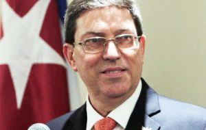 “UE y Cuba hemos tenido extensos intercambios sobre derechos humanos por muchos años”, dijo Rodríguez, insistiendo con el “diálogo a nivel técnico”