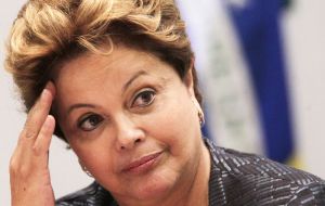La destitución de la presidenta Dilma Rousseff, ”no puede ser un objeto de deseo, es un proceso”, recalcó el ex presidente Cardoso.