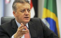 “Cuanto más se demoren las investigaciones, más va a comprometer nuestro plan de inversión”, subrayó el presidente de Petrobras Bendine.