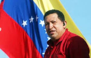 Hugo Chávez en 2009, impulsó un cambio de la Constitución de 1999 para introducir la reelección indefinida o sin límites.