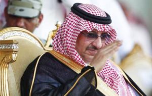 El rey sustituyó a su heredero al trono, el príncipe Moqren, por su sobrino y ministro del Interior, Mohamed bin Nayef, de 55 años