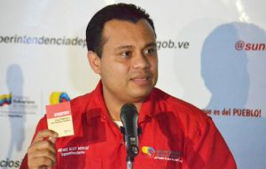 El Superintendente de Precios, Andrés Eloy Méndez, dijo que en junio se podrá “regular la compra semanal y las cantidades de compra” gracias al sistema de lectura dactilar 