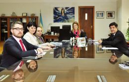 La vicepresidenta de Eriell, Zemfira Djemileva, adelantó a la ministra Giorgi que la compañía rusa tomó la decisión de ingresar al mercado argentino