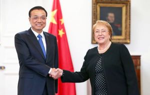 El primer ministro indicó China está dispuesta a negociar una profundización del tratado de libre comercio (TLC) con Chile, que cumple diez años.