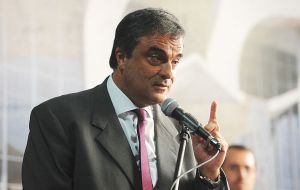 El ministro de Justicia de Brasil José Eduardo Cardozo, anticipó que el país investigará con “gran rigor” las denuncias de corrupción.