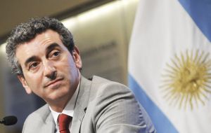 Randazzo, precandidato a la presidencia por el oficialismo, afirmó que le “encantaría” que Máximo le “acompañe en la lista: es un gran candidato”.