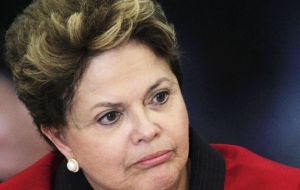 El TCU otorgó 30 días más para que Rousseff comparezca personalmente ante el tribunal y ofrezca explicaciones sobre el supuesto maquillaje fiscal