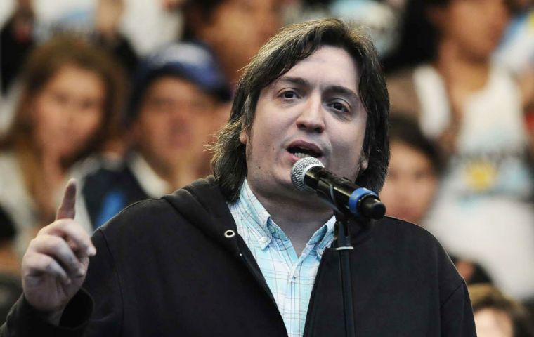“Tengo el orgullo de representar a Santa Cruz, rescato que la lista se llame Néstor Kirchner” afirmó Máximo.