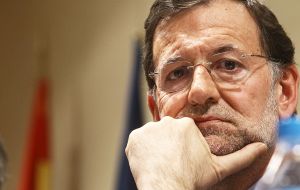 De Guindos presentó un informe sobre la situación griega al gabinete español y a su presidente Mariano Rajoy para analizar las posibles consecuencias