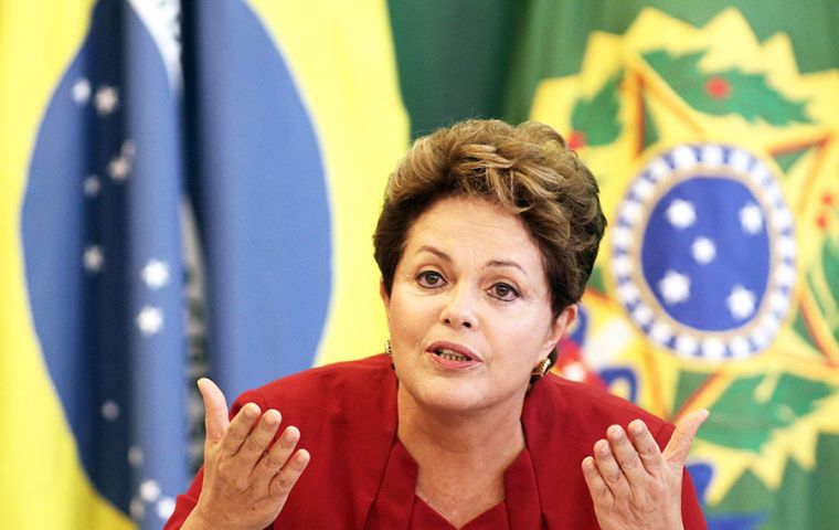 Aunque la economía brasileña no está “con el viento a favor”, sí cuenta con “fundamentos sólidos” para retomar el rumbo del crecimiento, dijo Rousseff