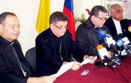 Los obispos dijeron ver “con asombro” la devaluación diaria de la moneda que “golpea el poder adquisitivo de las familias venezolanas”.