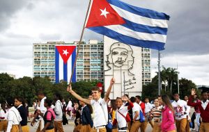 Además, 47% de los encuestados en Chile, Argentina, Venezuela, Brasil, México y Perú cree que Cuba se volverá “más democrática” en los próximos años.