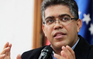 Almagro “es un anti venezolano”, acusó Jaua quien dijo haber sido testigo como vicepresidente y como canciller 'de sus actitudes hostiles contra nuestra patria'