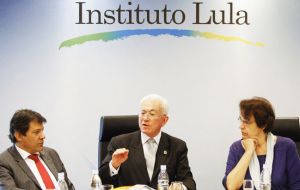 El Instituto Lula da Silva exigió “una reparación por daños morales” y calificó al artículo de “repugnante” y con absoluta ausencia de elementos de apoyatura