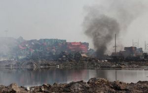 Nueve días después de lo ocurrido continúan incendios y uno de los “puntos de combustión” está en una planta de logística de automóviles cercana al epicentro