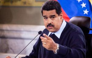 “La frontera va a seguir cerrada caballeros, hasta que no restablezcamos un mínimo de convivencia, y no me importa lo que digan de mí”, afirmó Maduro.