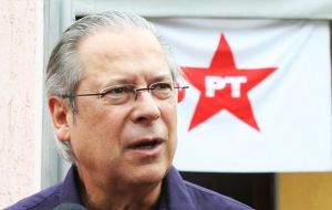 Dirceu, o el inventor del 'mensalao' fue denunciado por delitos de asociación para delinquir, falsedad ideológica, corrupción pasiva y lavado de dinero