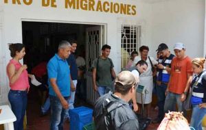 Más de millar y medio de colombianos ha sido deportado y al menos otros 10.000 han retornado voluntariamente a Colombia, según datos de ONU