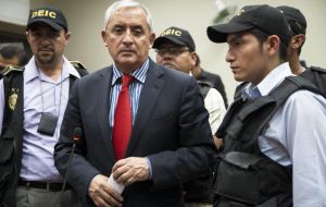 Pérez Molina, un general retirado de 64 años, dijo tras la audiencia de este martes estar “frustrado” con la Justicia de su país