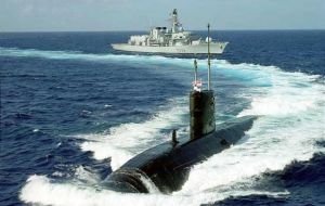 Argentina ha criticado en varias ocasiones a Londres por el envío de submarinos nucleares a las islas Falklands/Malvinas