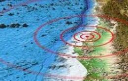 El sismo se registró 18km al norte de Los Vilos (a 225 km al norte de Santiago) con una profundidad de 12 km, informó el Centro Sismológico Nacional (CSN)