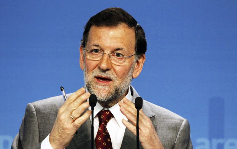 Rajoy dijo que si las elecciones son 13 de diciembre habría que constituir el Parlamento prácticamente en plenas Navidades. 