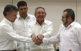 Después del encuentro del presidente Santos y el máximo líder de las FARC, “Timochenko”, 42% de los consultados expresó confianza en que habrá paz 