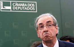 La moción acusa a Cunha de violar el decoro parlamentario y supondrá el inicio de un proceso con miras a la destitución del presidente de la Cámara baja
