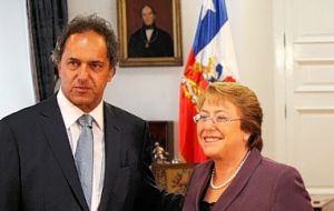 Scioli y Bachelet, quienes se habían reunido a fines del año pasado, abordaron asuntos sobre el futuro de la integración regional, según se informó 