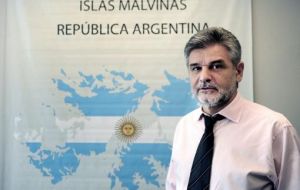 “No necesitamos un ministro de Malvinas, tenemos un ministro de Relaciones Exteriores”, dijo en relación al cargo que ostenta Daniel Filmus.