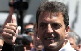 Massa es figura clave tras las presidenciales del domingo, dado el virtual empate técnico entre el oficialista Daniel Scioli, (36,8%), y Mauricio Macri, (34.3%)