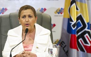 La carta de 18 hojas está dirigida a la presidenta del Consejo Nacional Electoral venezolano, Tibisay Lucena, que negó la presencia de observadores de OEA