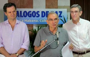 Si gana el Sí se deberá desarrollar los acuerdos a los que se llegue con las FARC en Cuba en las negociaciones que comenzaron en noviembre de 2012.