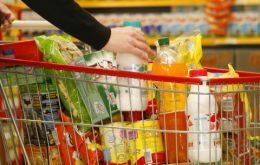 Durante septiembre las ventas en supermercados aumentaron 7,6% en relación a igual mes del año pasado, según el Indec.