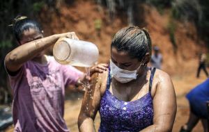 Samarco dijo que sus propias pruebas mostraron que los desechos de la mina en la represa no representaban ningún daño para los humanos.