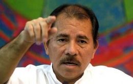 Y “como (Almagro) es un sirviente de los yanquis lo mandan a hablar de una forma donde se olvida que él es un empleado de la OEA”, arremetió Ortega.