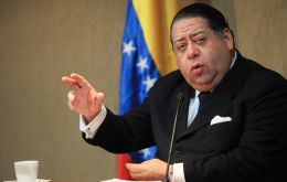 Según el constitucionalista Hermánn Escarrá Venezuela no es exactamente un sistema parlamentario “pero tampoco es un presidencialismo exacerbado”