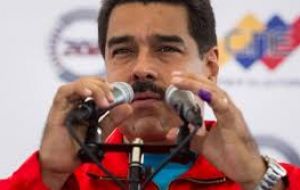 Nicolás Maduro dijo en la televisión que reconocía y aceptaba el resultado.