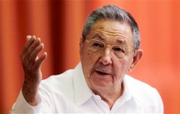 “Estoy seguro de que vendrán nuevas victorias de la Revolución Bolivariana y Chavista bajo tu dirección. Estaremos siempre junto a ustedes”, señaló Castro 