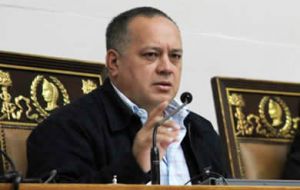 “Estamos protegiéndolos de la arremetida fascista”, dijo el presidente de la Asamblea y número dos del chavismo Diosdado Cabello